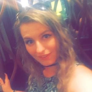 Meet your Posher, Catherine